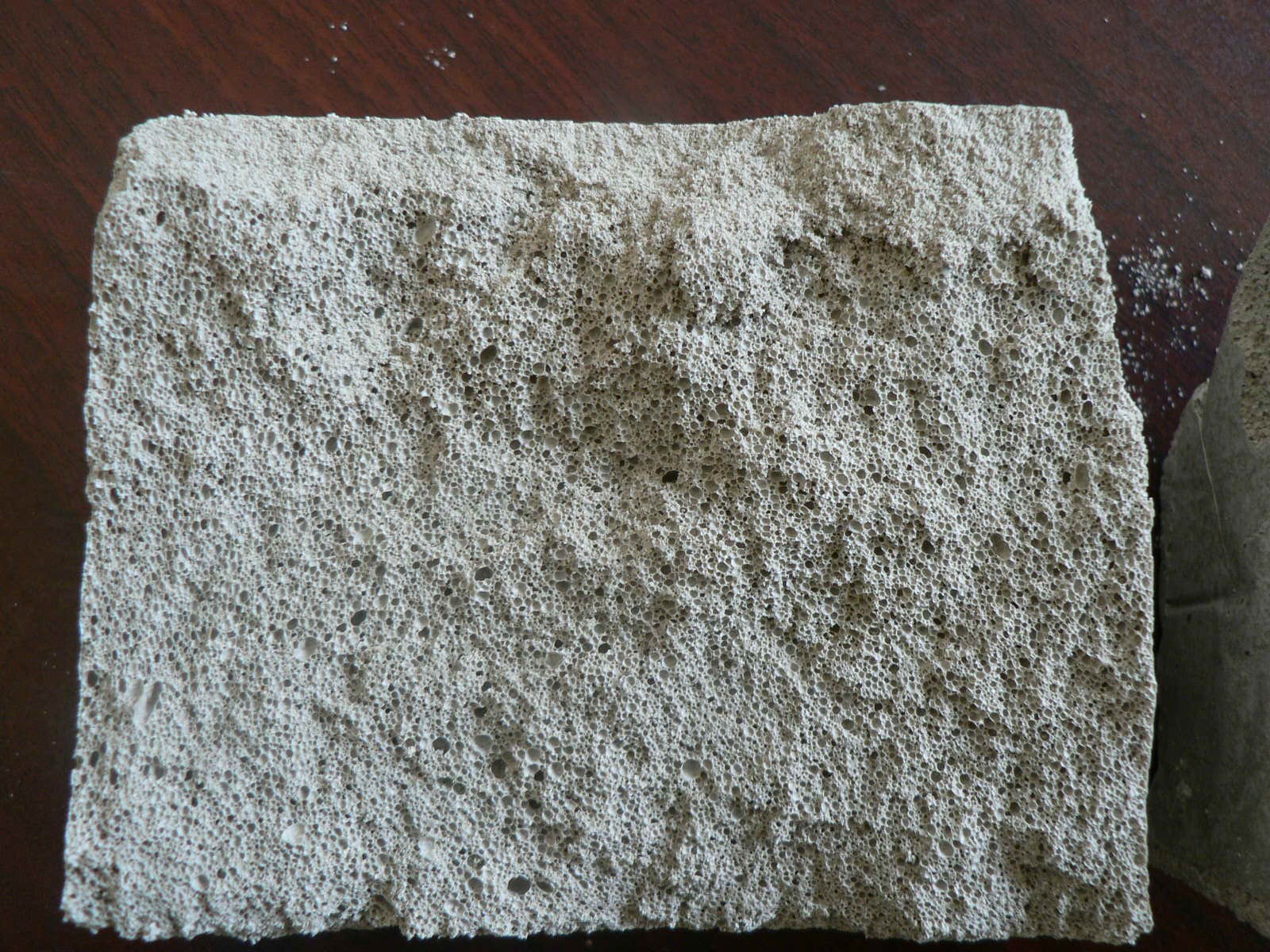 瑞诺充填密闭材料（Ⅱ号）——煤矿井下快速构筑永*密闭墙新型材料